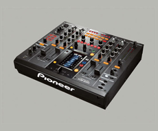 DJ микшер Pioneer DJM 2000